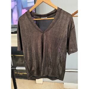 Evereve v neck shirt size S